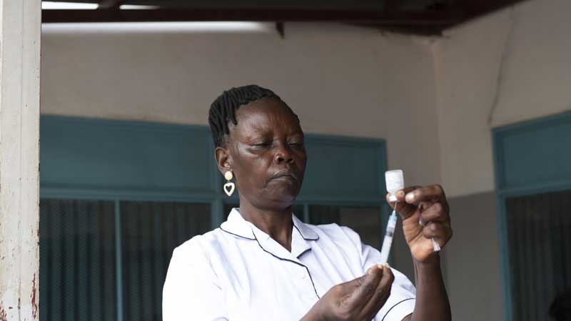 COVID-19 KPMG: Nearly half of Canadians don't think it is safe to take the COVID-19 vaccin