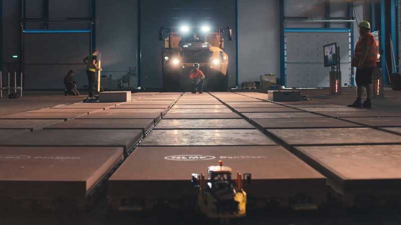 VIDEO Students challenged to pull 100-ton Volvo hauler using only LEGO bricks