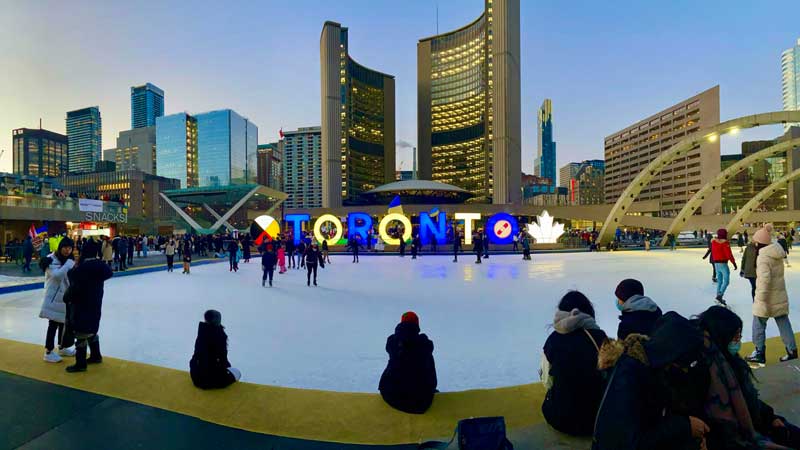  Mayor and Deputy Mayor of Kyiv address Toronto City Council and call for an end to the invasion of Ukraine