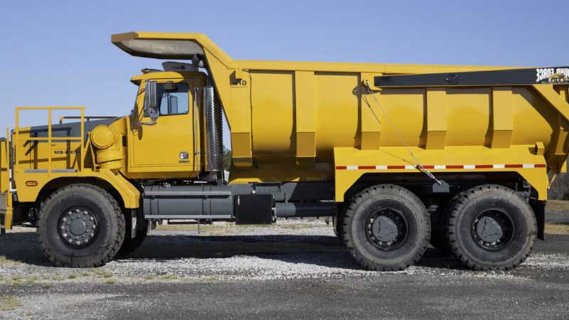 Electric mining service vehicle for the open-pit mining industry: Test phase starts in summer 2022