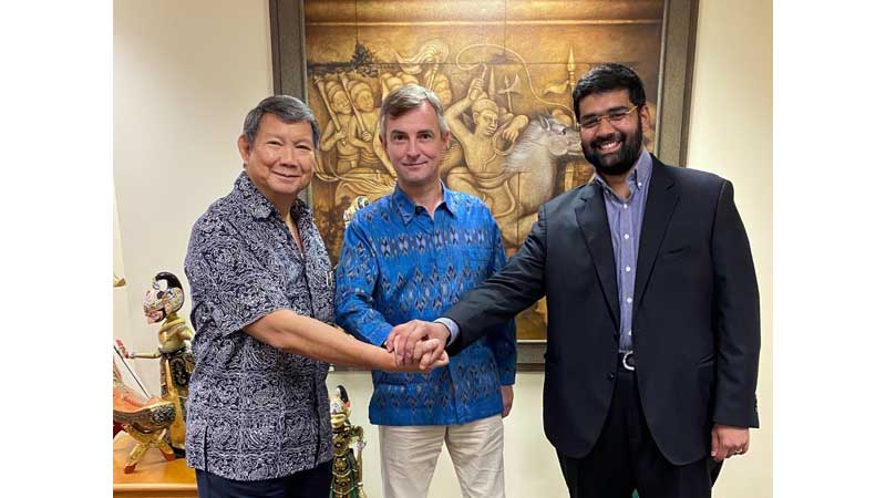 M/V Riva Wind and M/V Arizona Both Sail from Ukraine with 105,000 Tons of Grain