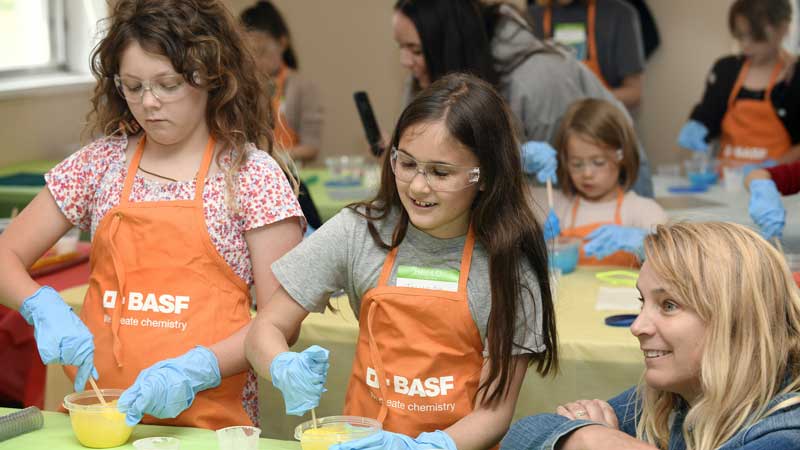 Happening Now:  🧪🔬🤯BASF Celebrates National Chemistry Week at the Royal Ontario Museum