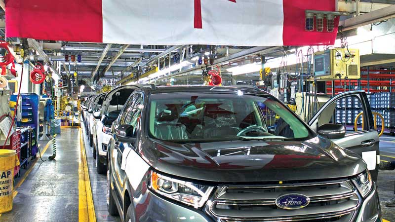 ONTARIO 🧑🔎 Ontario Supports Laid Off Auto Workers in Windsor and Chatham 🚗💵
