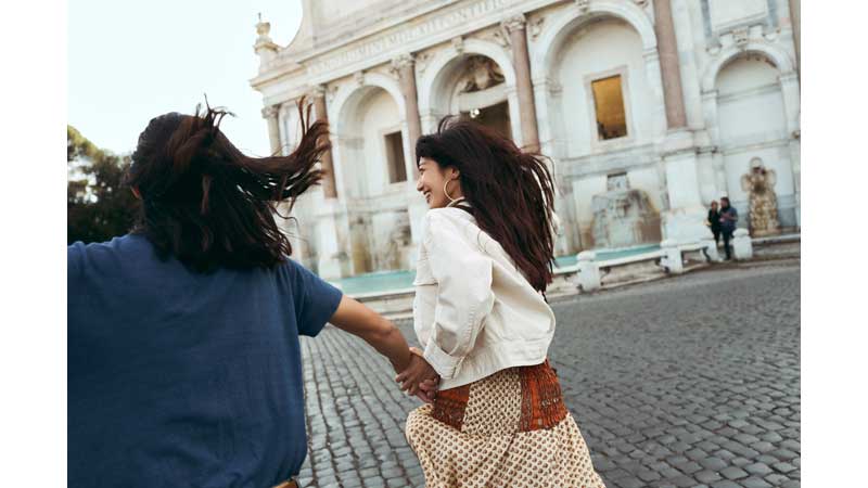 🛩️🧳 New Expedia Study Reveals Canadians are Ahead of Americans When it Comes to Taking Vacation 🌴