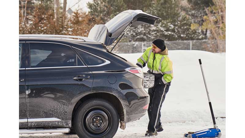 🚓👮 Avoid the Winter Wallop: CAA, Toronto Police Service And OPP Team Up with Winter Weather Readiness Tips