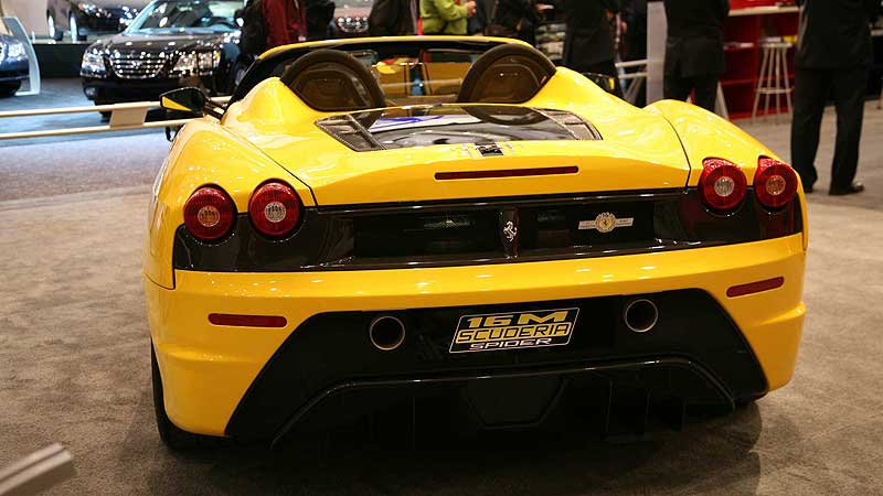 🚗 2009 Canadian International AutoShow. Ferrari Scuderia Spider 16 M. Canadian Premiere