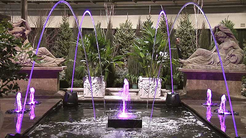 🏡 2009 National Home Show: Garden Falls, Fountains and Sculptures
