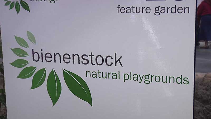 🌺 2009 Canada Blooms. The Bienenstock Natural Playground