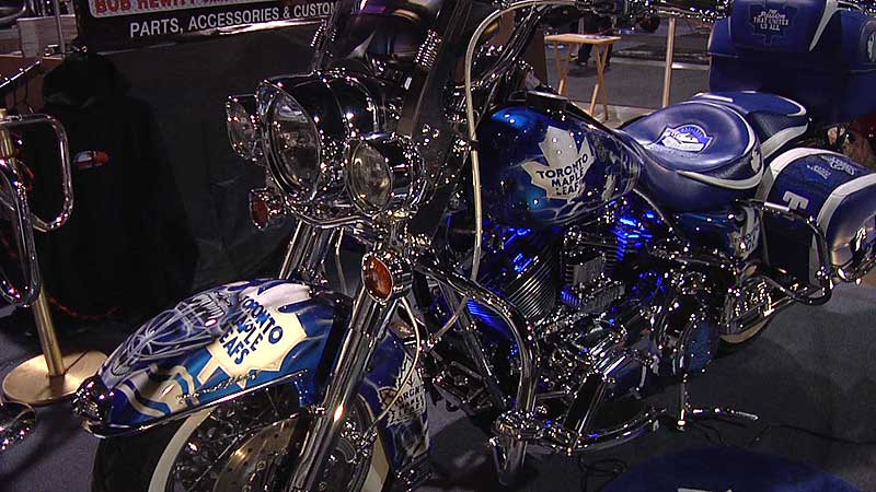 🏍️🏍️🏍️ 2010 North American Motorcycle SUPRSHOW. Toronto Maple Leaf Tribute Motorcycle