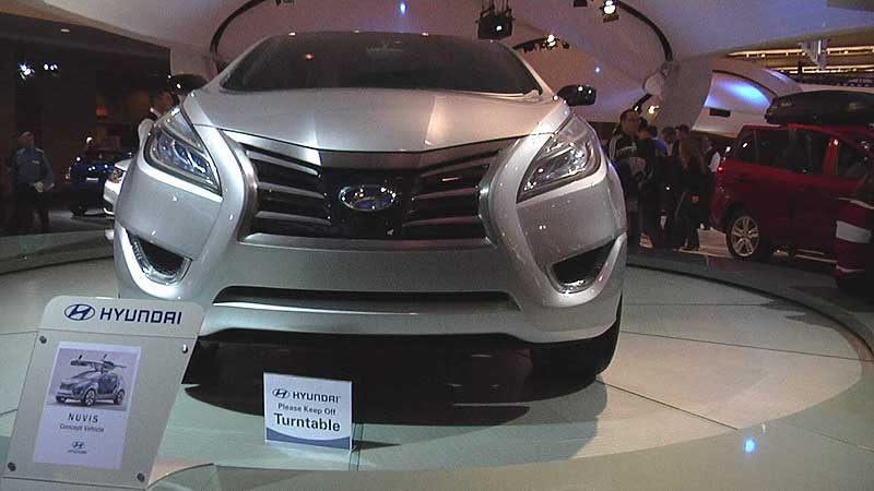 🚗 2010 Canadian International AutoShow. Hyundai Nuvis Concept. Canadian Premiere
