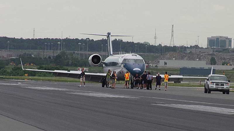 ✈️🐃 2010 Pull for Cure. NAV Canada Air Traffic Controllers Pull for a Cure