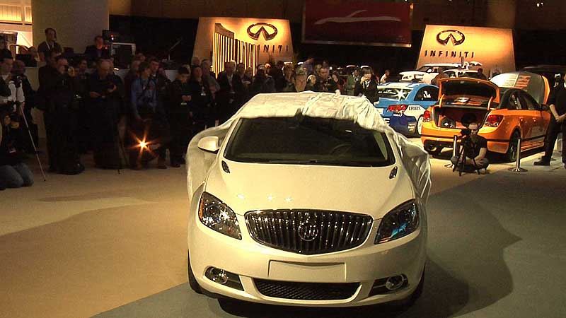 🚗 2011 Canadian International AutoShow. 2012 Buick Verano