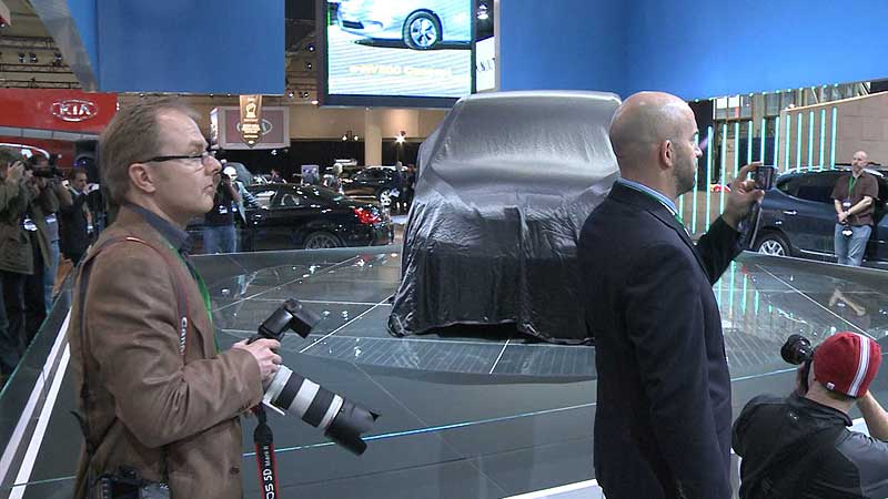 🚗 2012 Canadian International Autoshow. Nissan e-NV200 Concept
