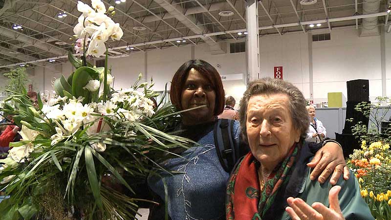 🌺💐 2012 Canada Blooms. Flowers for 100 Y.O. Lady