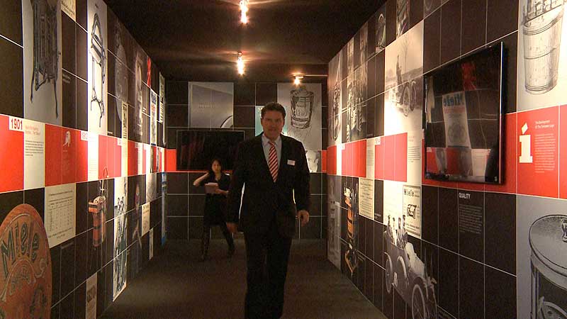 👵🧶🧵 2013 IDS13. Miele Kitchen Concept