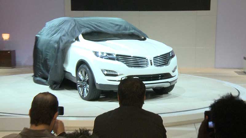 🚗 2013 Canadian International AutoShow. Linkoln MKC Concept. Canadian Premiere