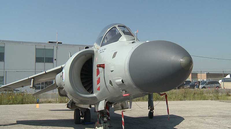 ✈️ 2013 Canadian International Air Show. Sea Harrier Arrival