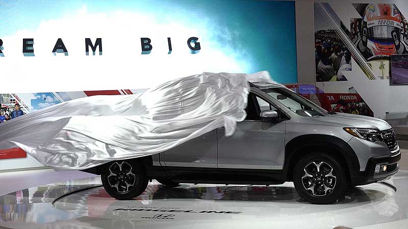🚗 2016 Canadian International AutoShow. 2017 Honda Ridgeline