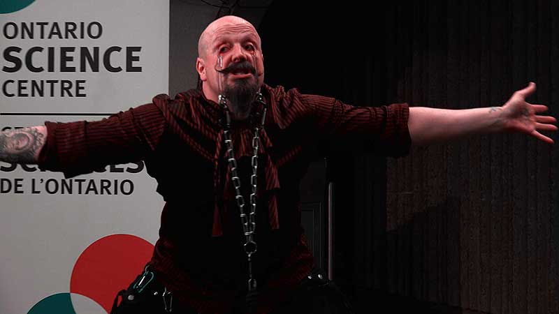 👨‍🔬🔬 2016 OSC. The Monsters of Schlock. Weightlifting With Eyes Stunt