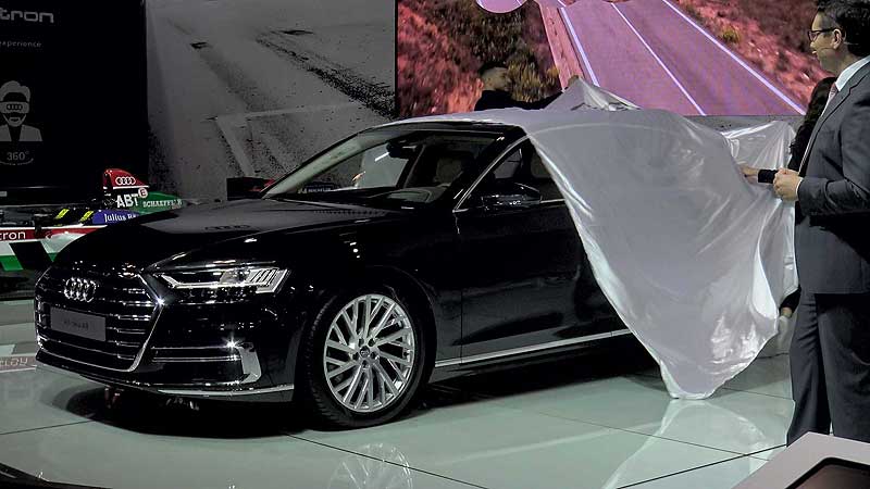 🚗 2018 Canadian International AutoShow. All New Audi A8 Debut