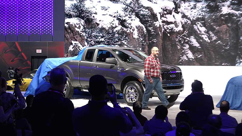 🚗 2018 Canadian International AutoShow. Ford Ranger Debut