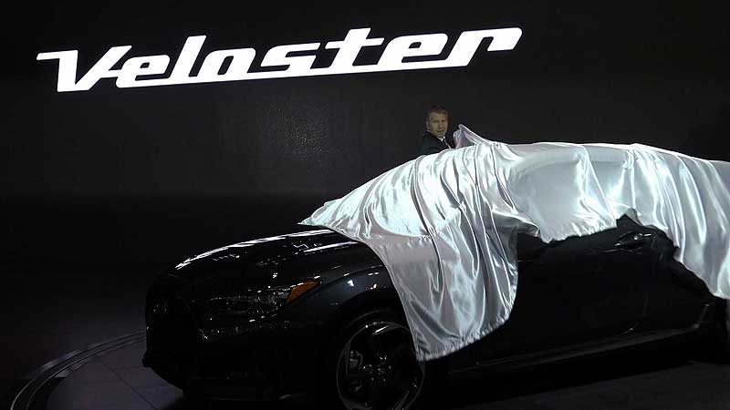 🚗 2018 Canadian International AutoShow. 2019 Hyundai Veloster Unveiling
