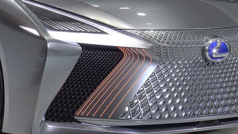 🚗 2018 Canadian International AutoShow. Lexus LS Concept Unveiling