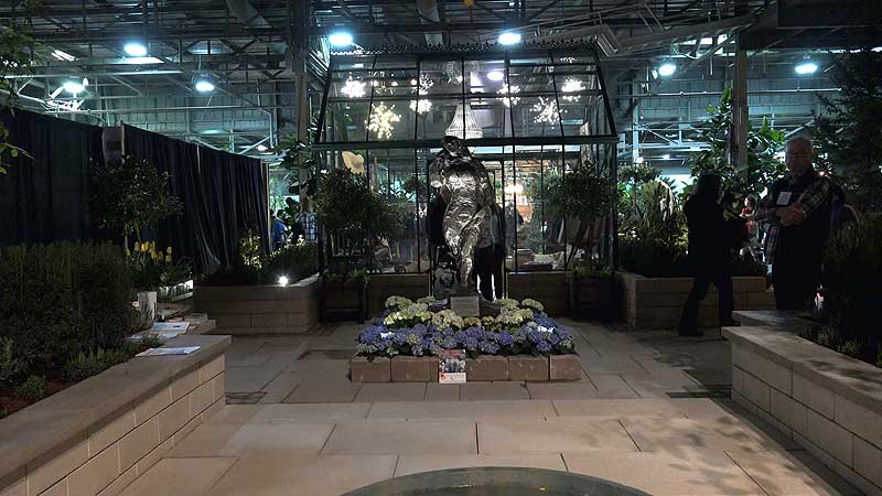 🌺 2018 Canada Blooms. Midnight In Paris Garden