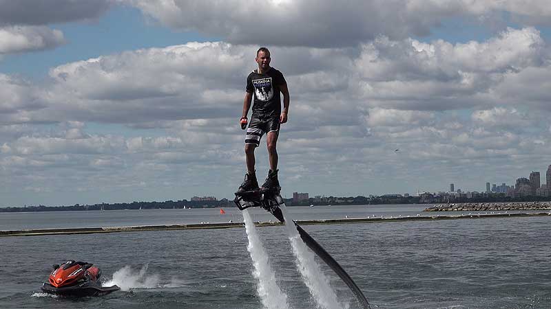 ✈️ 2019 Canadian International Air Show. Geoff Hulet. Flyboard Flying Demonstration