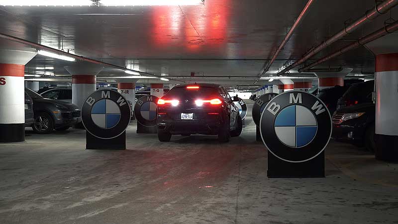 🚗 NewCa.com Exclusive! 2020 Canadian International AutoShow. BMW Back-Up Assistant Demo Spec