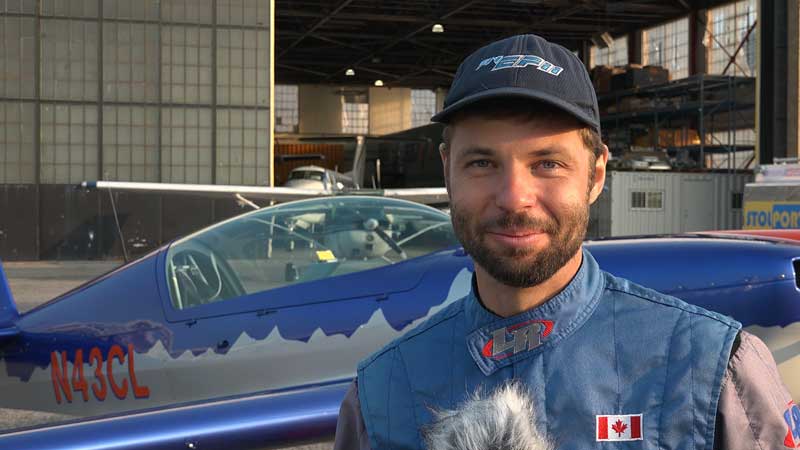 ✈️2023 Airshow. Mike Tryggvason in Extra 330 Demo Over Lake Ontario at the Air Show 2023. Live Sounds!