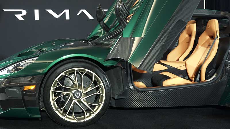 🚗 2024 Canadian International AutoShow. 50 Years of Grand Touring Automobiles 🏎️🚘🚙