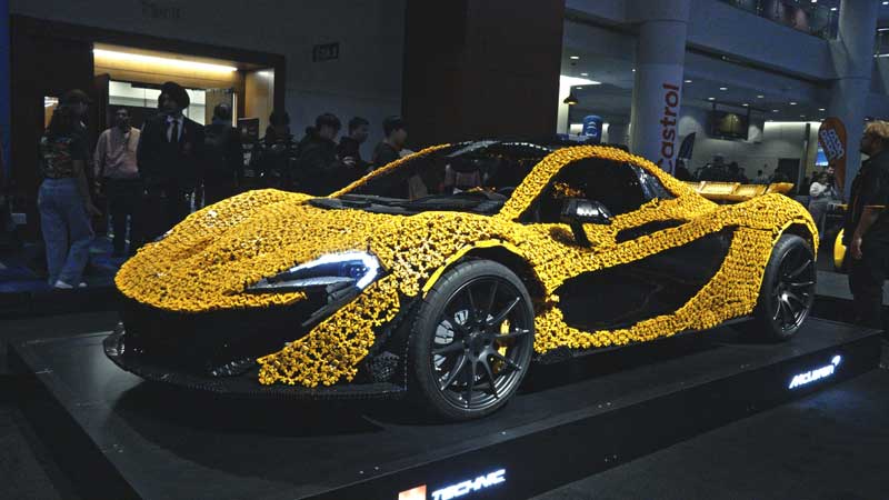 2025 🚗 Canadian International AutoShow – LEGO® Technic McLaren P1 Debut! 🔥🏎️